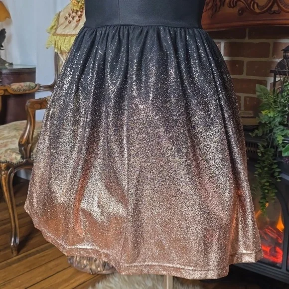 NWT Strapless Metallic Party Dress from Love Culture SM Black&Rose Gold - Picture 3 of 6